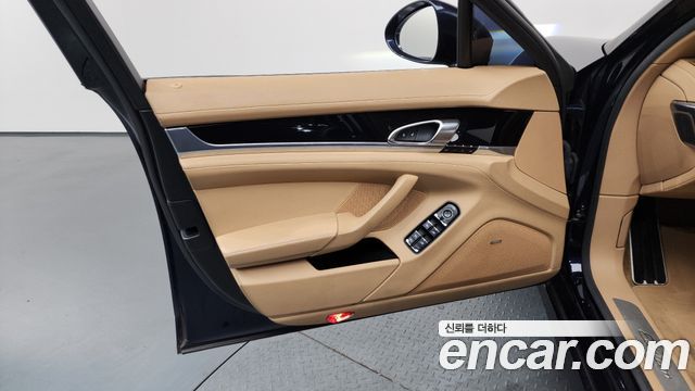 Porsche Panamera 2016 — photo 14