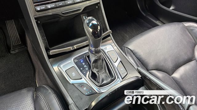 Hyundai Grandeur 2015 — photo 9