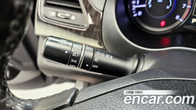 Hyundai Grandeur 2015 — photo 18