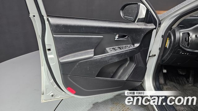 Kia Sportage 2013 — photo 14