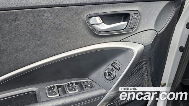 Hyundai Santafe 2015 — photo 17