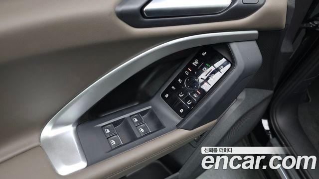 Audi Q5 2025 — photo 30