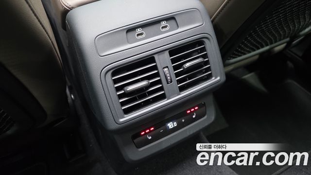 Audi Q5 2025 — photo 34
