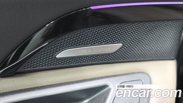 Audi Q5 2025 — photo 35