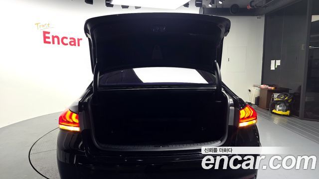 Hyundai Genesis 2015 — photo 28