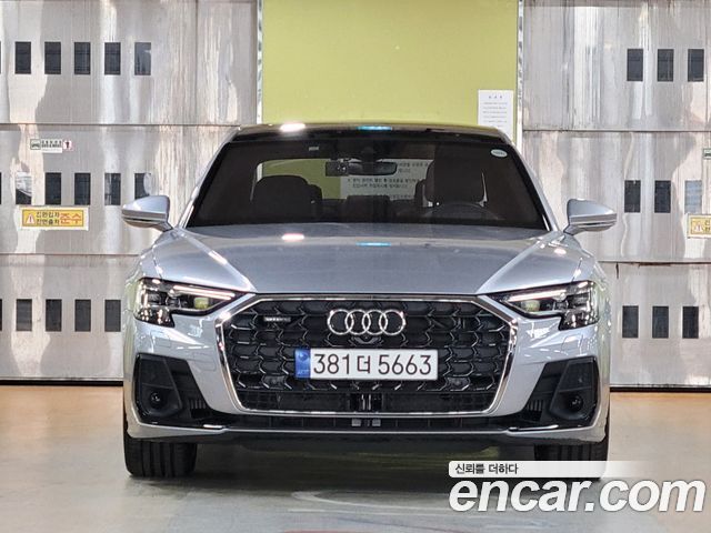 Audi A8 2023 — photo 3