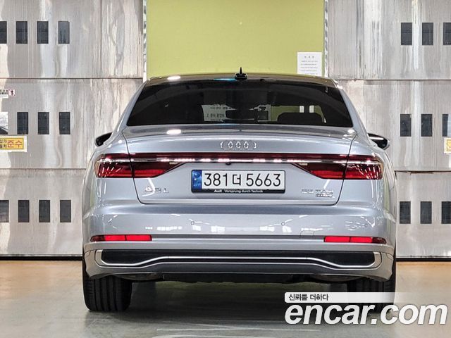 Audi A8 2023 — photo 4