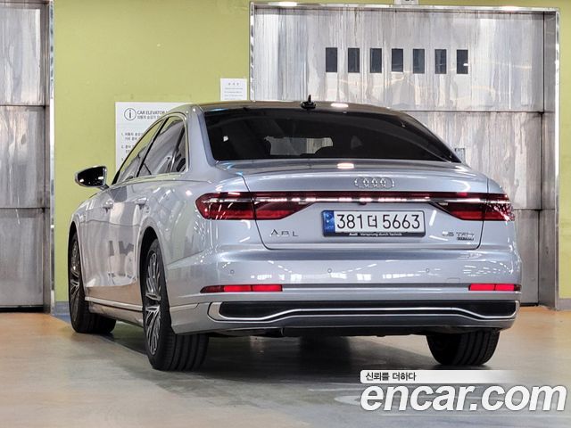 Audi A8 2023 — photo 5