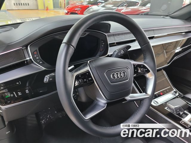 Audi A8 2023 — photo 12