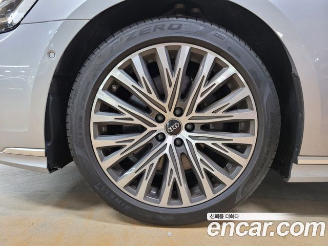 Audi A8 2023 — photo 19