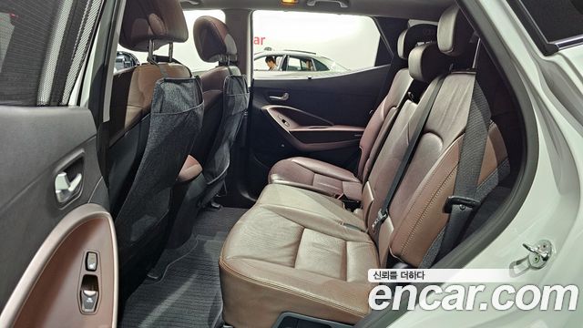 Hyundai Santafe 2018 — photo 11