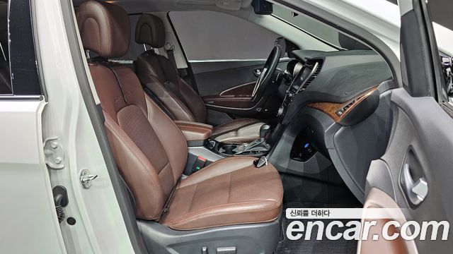 Hyundai Santafe 2018 — photo 12