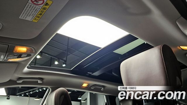 Hyundai Santafe 2018 — photo 17