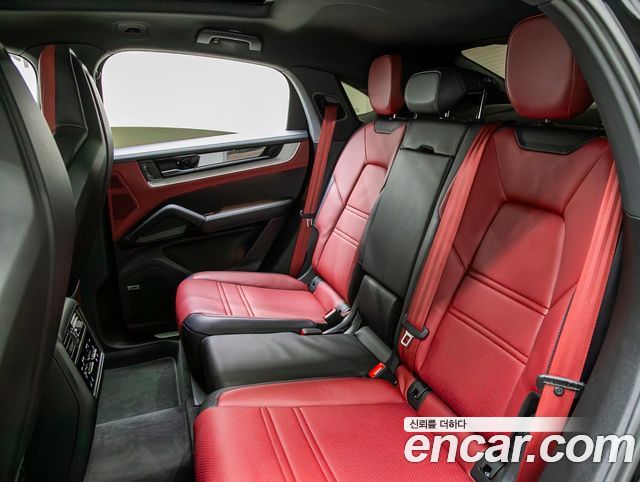 Porsche Cayenne 2024 — photo 14