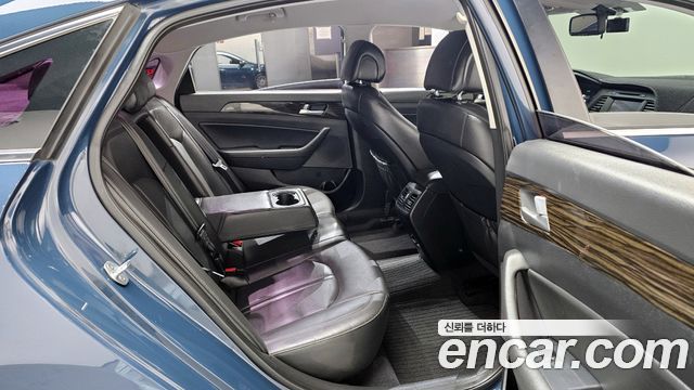 Hyundai Sonata 2016 — photo 17