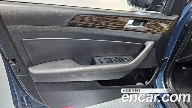 Hyundai Sonata 2016 — photo 14
