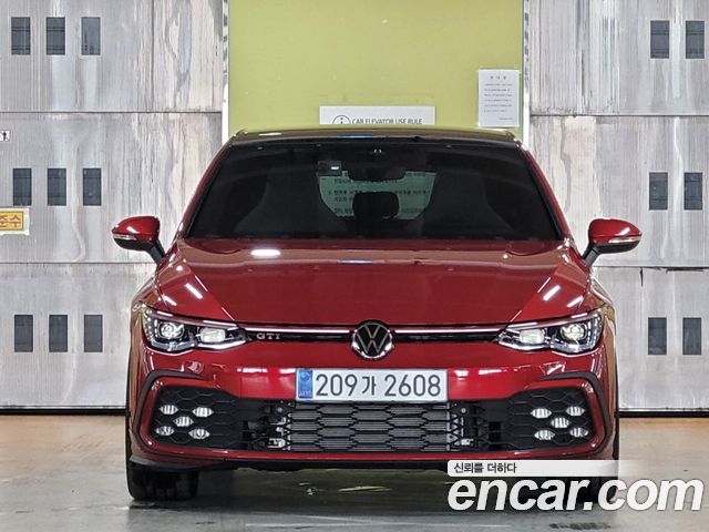 Volkswagen Golf 2023 — photo 3