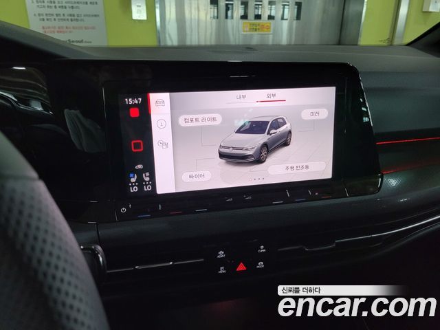 Volkswagen Golf 2023 — photo 13
