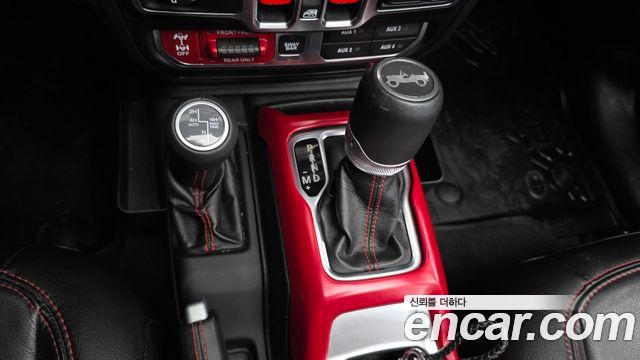 Jeep Wrangler 2019 — photo 9