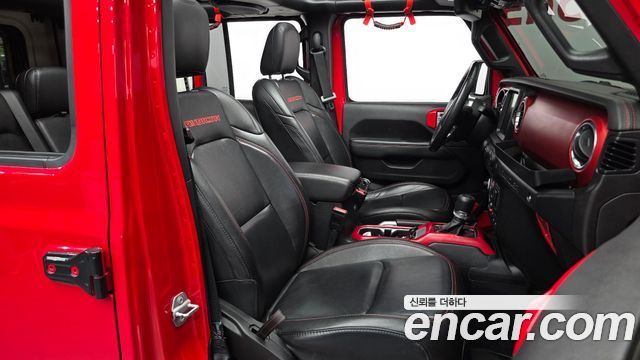 Jeep Wrangler 2019 — photo 11