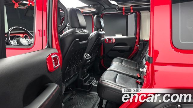 Jeep Wrangler 2019 — photo 12