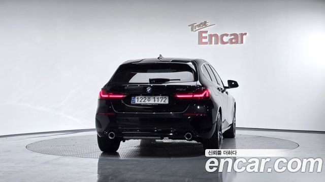 BMW 1-Series 2021 — photo 4