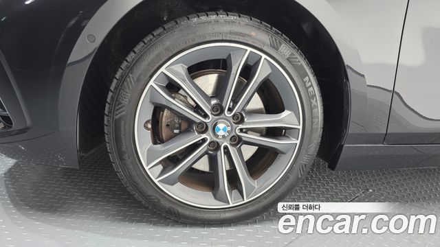 BMW 1-Series 2021 — photo 5
