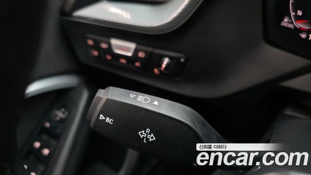 BMW 1-Series 2021 — photo 24