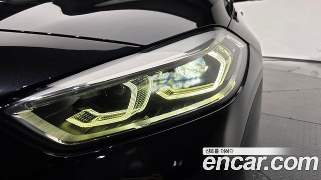 BMW 1-Series 2021 — photo 8