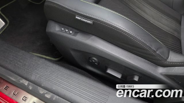 Peugeot 308 2025 — photo 31