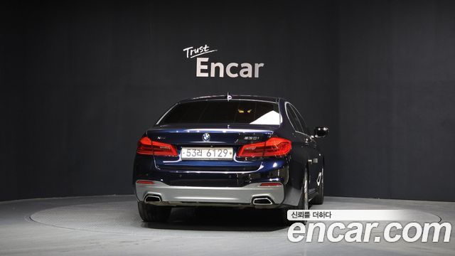 BMW 5-Series 2018 — photo 4
