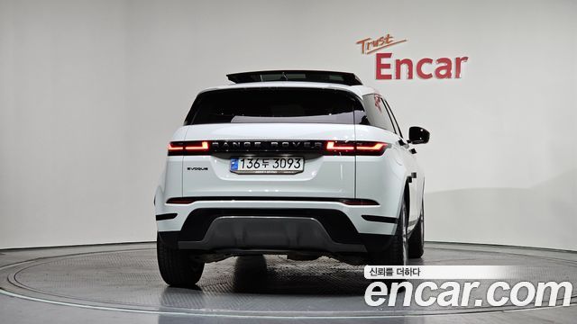 Land Rover Range Rover Evoque 2024 — photo 4