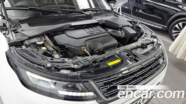 Land Rover Range Rover Evoque 2024 — photo 6