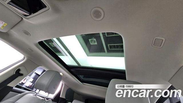 Land Rover Range Rover Evoque 2024 — photo 23