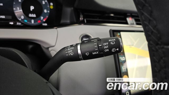 Land Rover Range Rover Evoque 2024 — photo 24