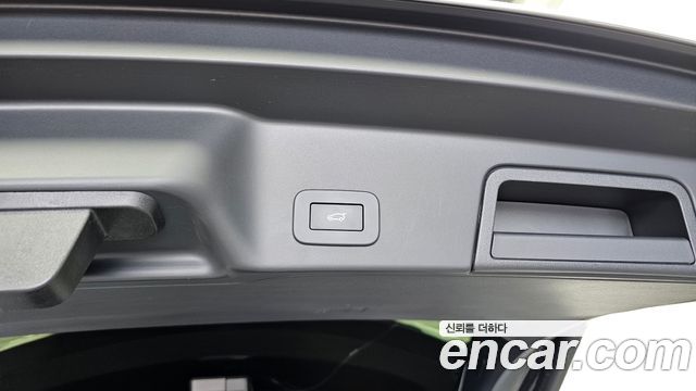 Land Rover Range Rover Evoque 2024 — photo 29