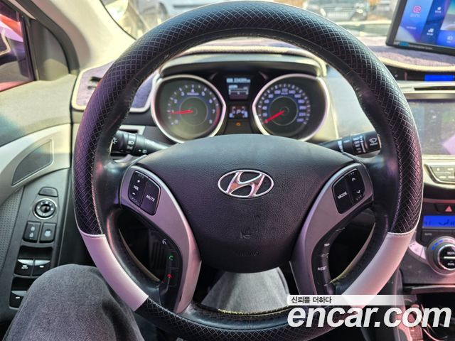 Hyundai AVANTE 2014 — photo 12