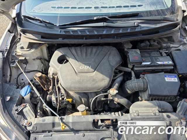 Hyundai AVANTE 2014 — photo 16
