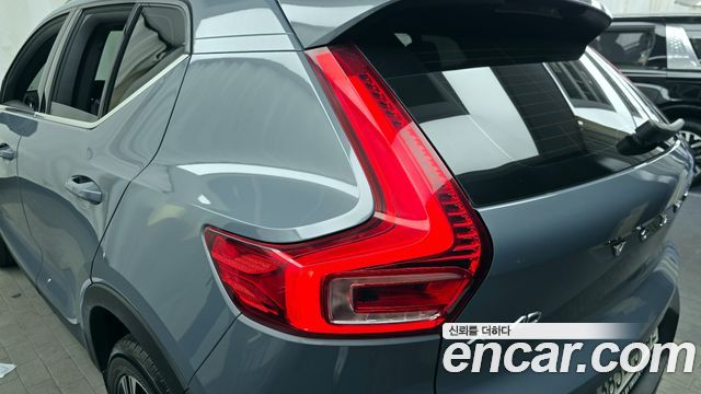 Volvo XC40 2021 — photo 9