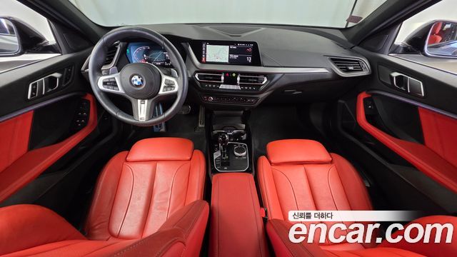 BMW 1-Series 2021 — photo 10