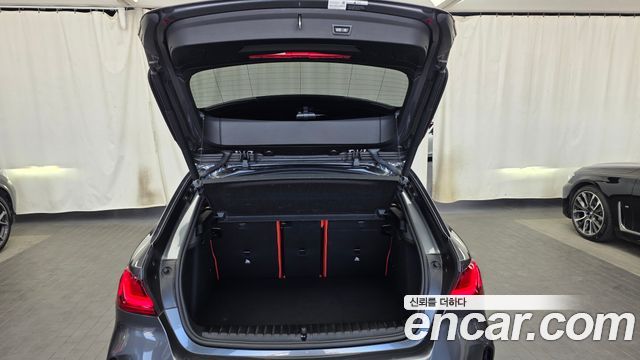 BMW 1-Series 2021 — photo 26