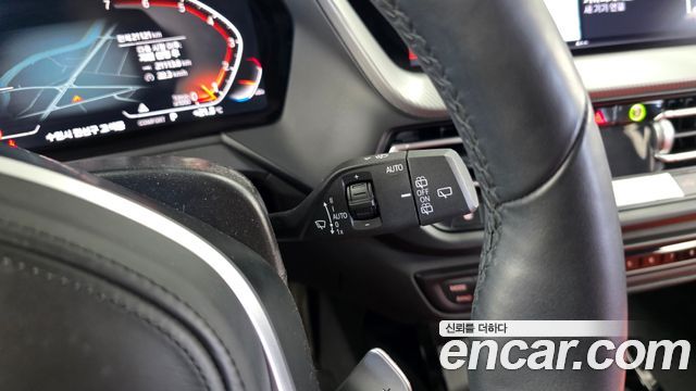 BMW 1-Series 2021 — photo 29