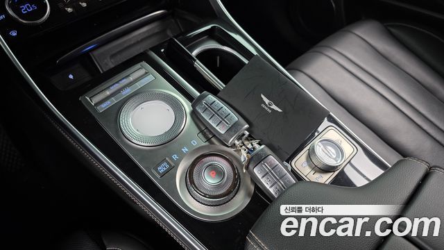 Genesis GV80 2022 — photo 9
