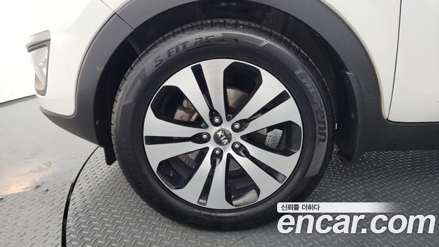 Kia Sportage 2012 — photo 5