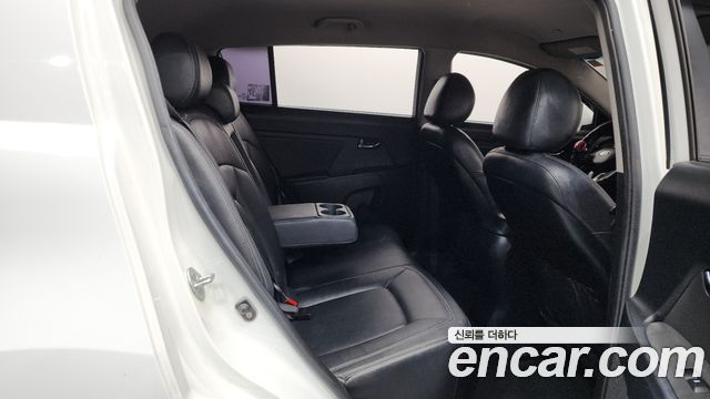 Kia Sportage 2012 — photo 18