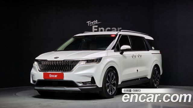 Kia Canival 2021 — photo 1