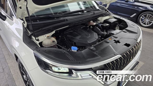 Kia Canival 2021 — photo 6