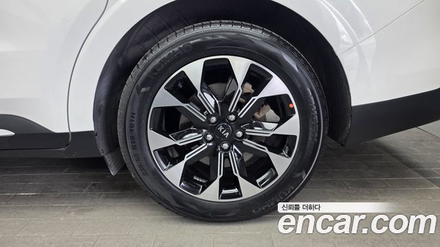 Kia Canival 2021 — photo 7