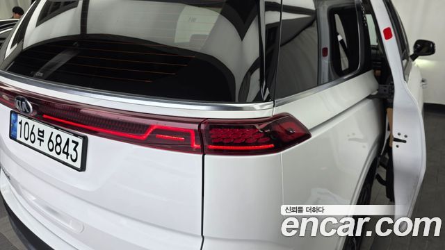 Kia Canival 2021 — photo 9