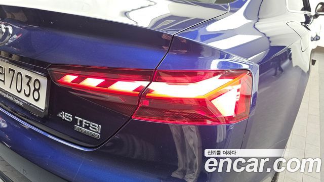 Audi A5 2023 — photo 9